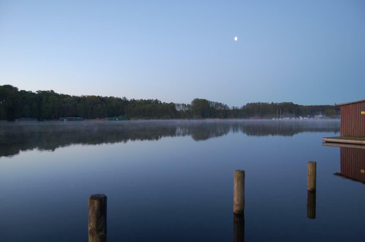 An Der Wasserstraße * Malchow (Mecklenburg-Vorpommern)